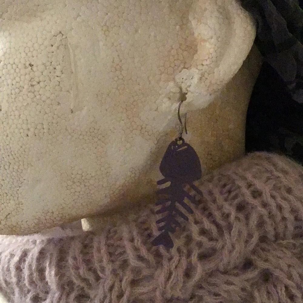 #190 Fishbone Earrings
